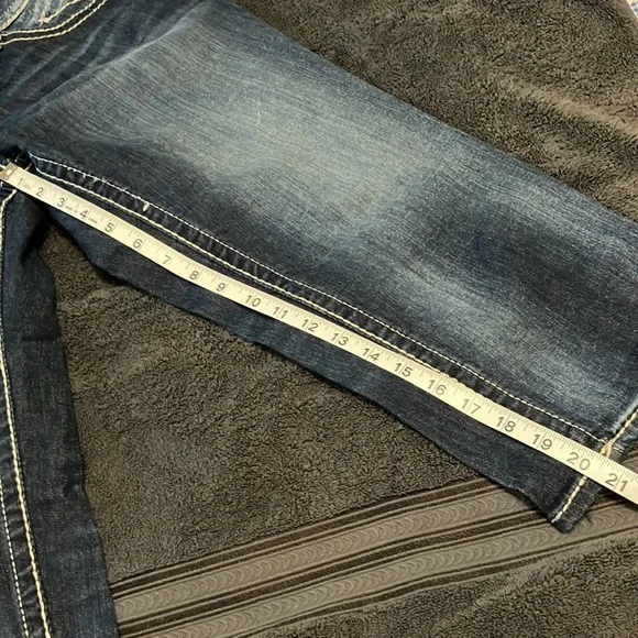 Vigoss New York Capris - Picture 8 of 9